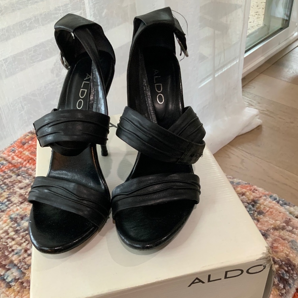 ALDO Black Strap Heels SZ 37